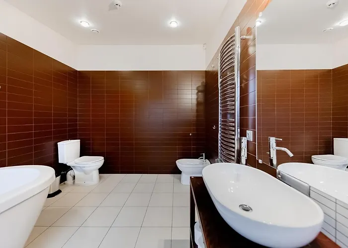 Stylish Mansard In Quite Center Appartamento